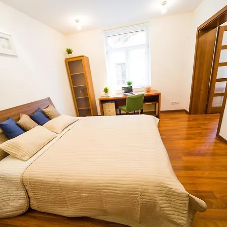Wawel Cracow Old - Friendhouse * Cracovia
