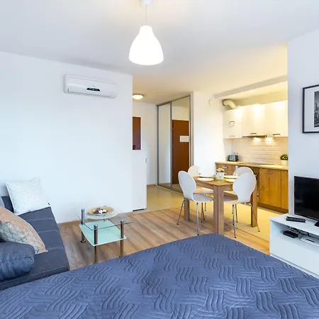 Wawel Cracow Old - Friendhouse Апартаменти *