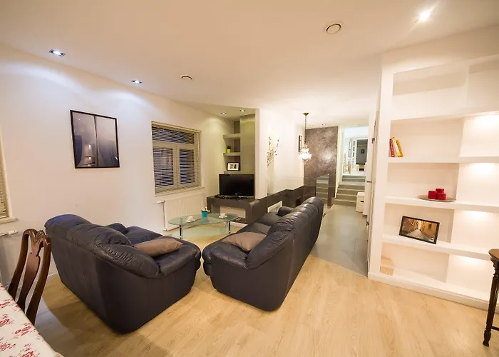 Wawel Cracow Old - Friendhouse * Krakau