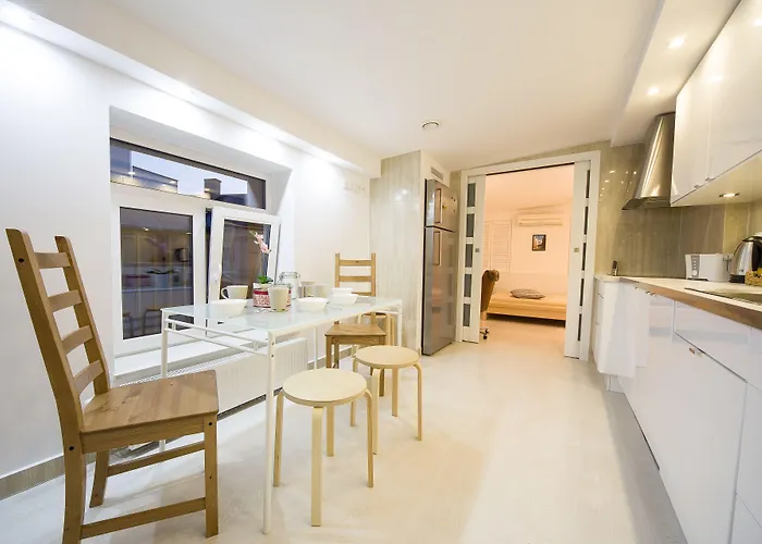 Wawel Cracow Old - Friendhouse