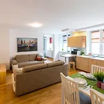 Wawel Cracow Old - Friendhouse דירה *